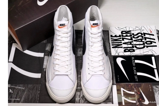 Vintage Nike CD8233 100  Jam 77 Blazer Slam Mid 0218